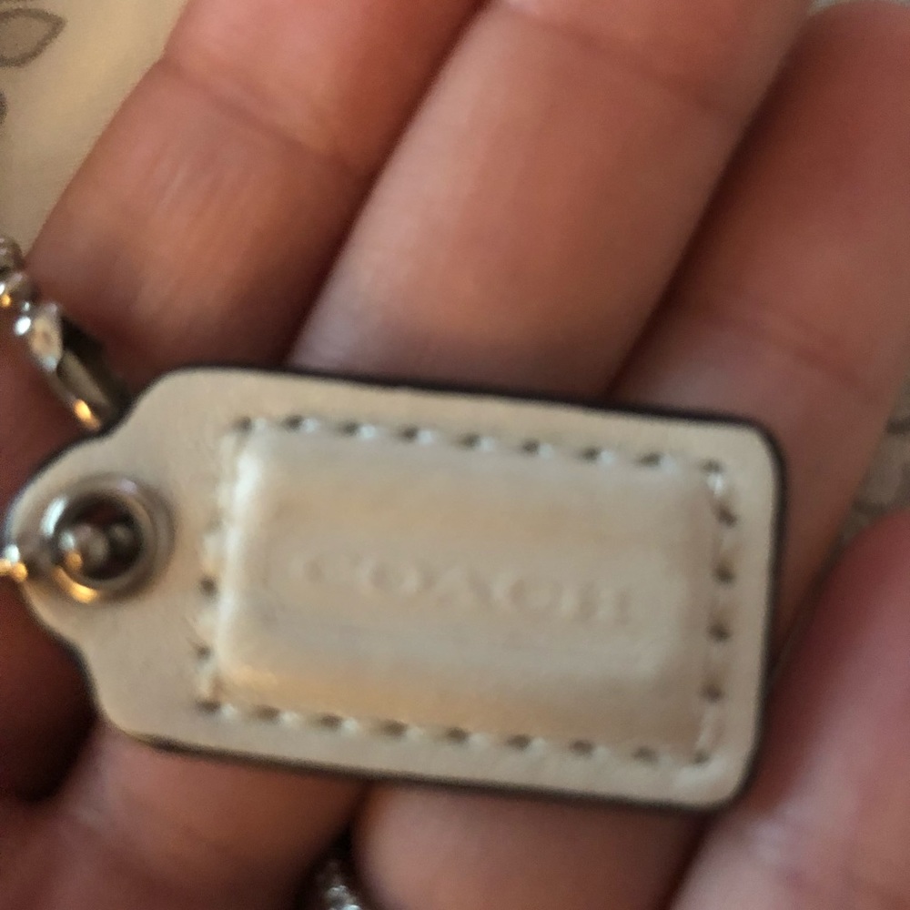 Coach wristlet - Picture 3 of 4